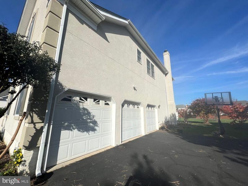 43554 Freeport Pl, Dulles, VA 20166