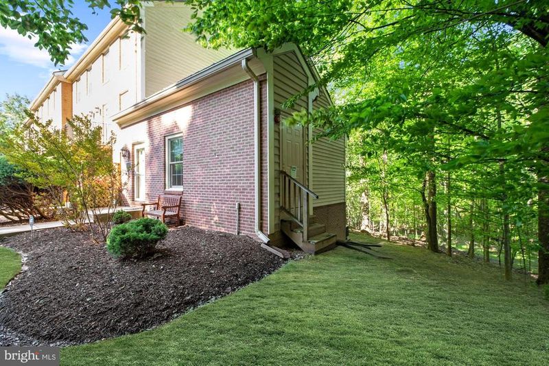 7924 Stable Way #7924, Potomac, MD 20854
