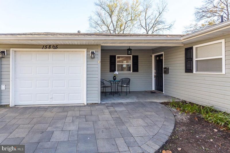 15805 Pointer Ridge Dr, Bowie, MD 20716
