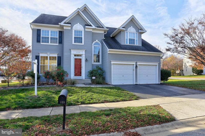 123 Farmbrook Ln, Hanover, MD 21076