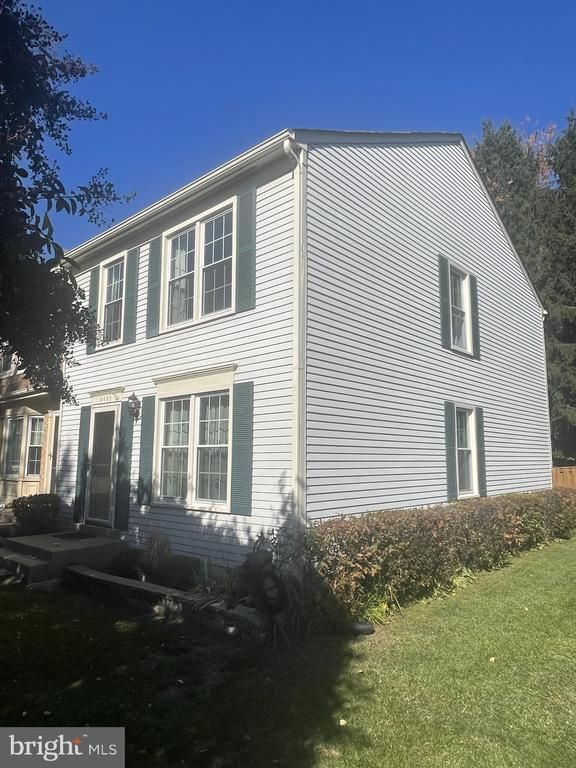 4453 Holly Ave, Fairfax, VA 22030