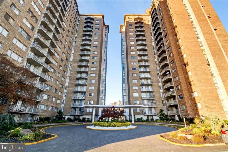 1836 Metzerott Rd #1210, Adelphi, MD 20783