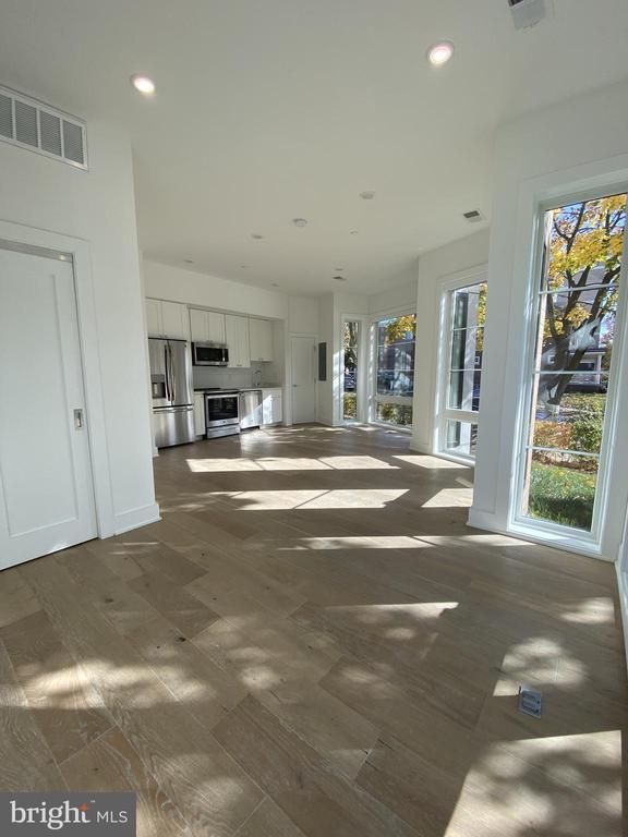 5301 Connecticut Ave NW #202, Washington, DC 20015