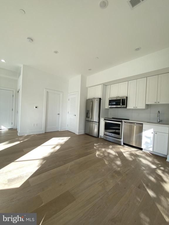 5301 Connecticut Ave NW #202, Washington, DC 20015