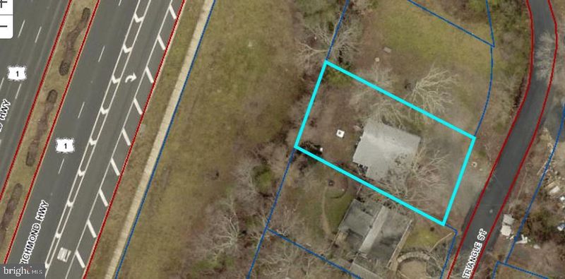 18504 Triangle St, Triangle, VA 22172