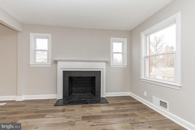 10204 Carson Pl, Silver Spring, MD 20901