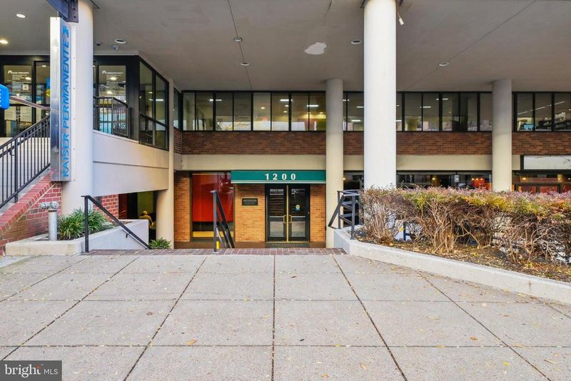 1200 23rd St NW #703, Washington, DC 20037