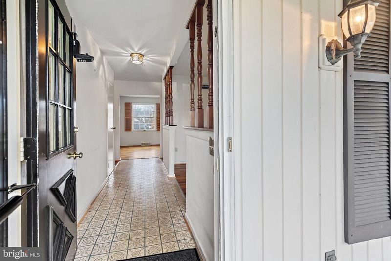 15208 Centergate Dr, Silver Spring, MD 20905