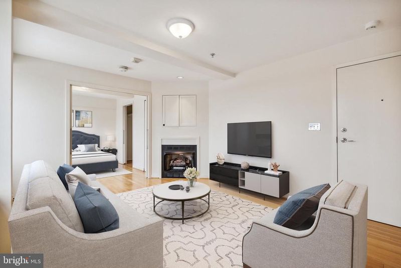 815 King St #6C, Alexandria, VA 22314