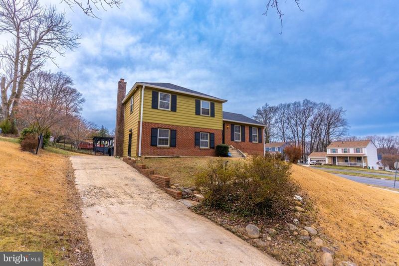 4601 Birchtree Ln, Temple Hills, MD 20748