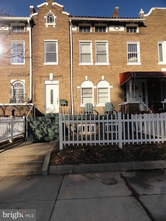 439 Quincy St NW #1, Washington, DC 20011