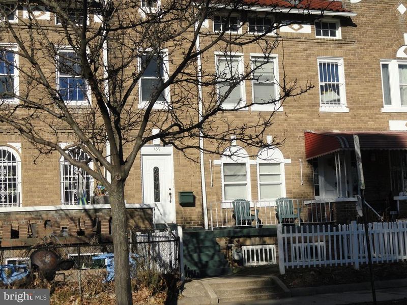 439 Quincy St NW #1, Washington, DC 20011