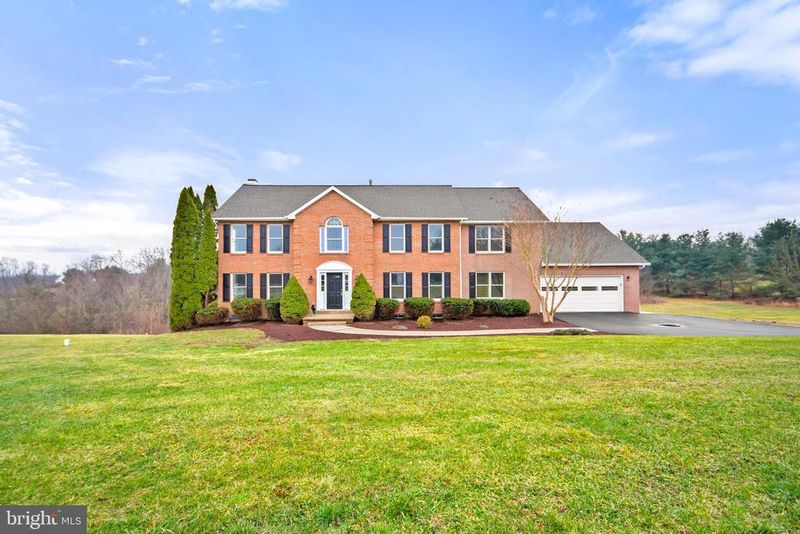 3745 Maplecrest Dr, Knoxville, MD 21758