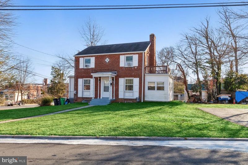 1105 Navahoe Dr, Silver Spring, MD 20903