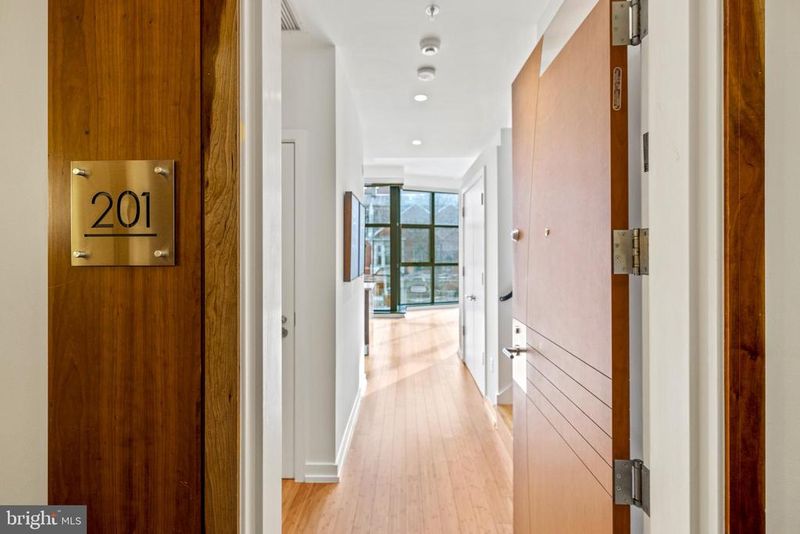 1413 P St NW #201, Washington, DC 20005