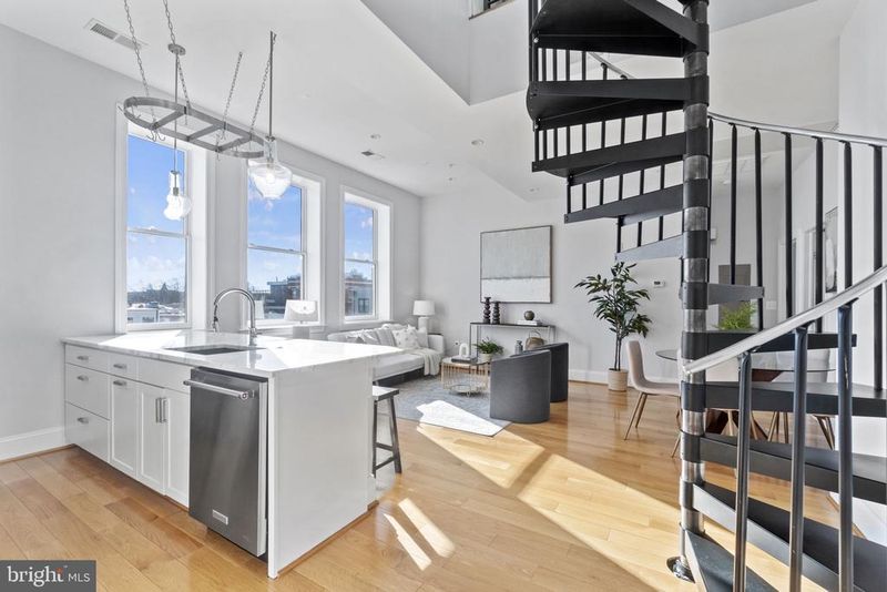 819 D St NE #31, Washington, DC 20002