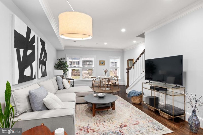 2025 3rd St NE #2, Washington, DC 20002