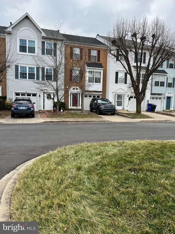 5505 Oberlin Pl, Frederick, MD 21703