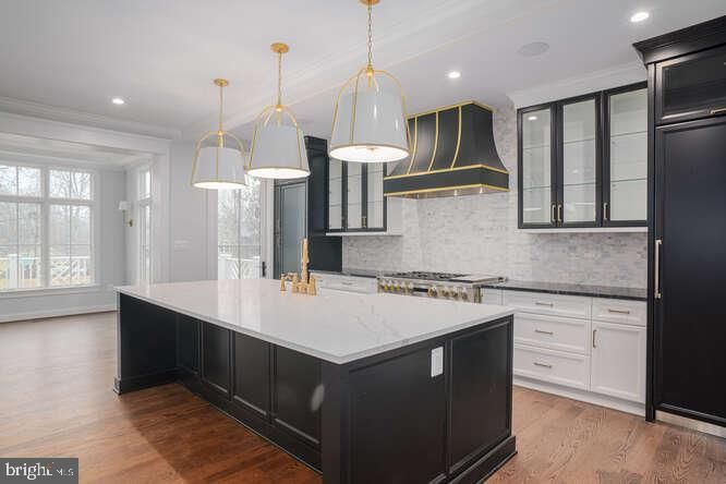 3303 Cameron Mills Rd, Alexandria, VA 22302