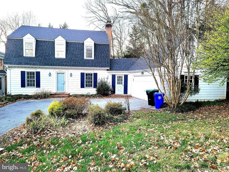 6416 Little Leigh Ct, Cabin John, MD 20818