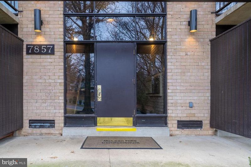 7857 Enola St #208, Mclean, VA 22102