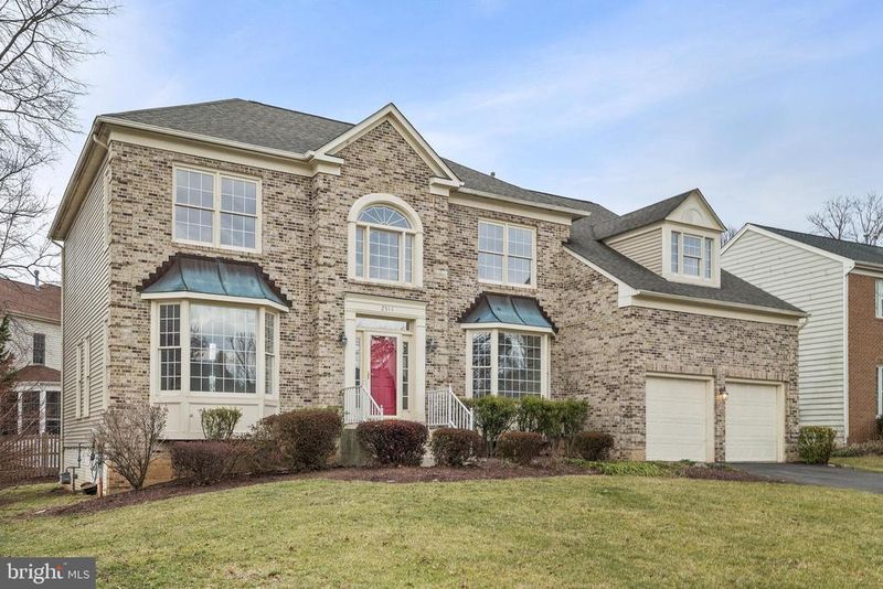 2511 Iron Forge Rd, Herndon, VA 20171