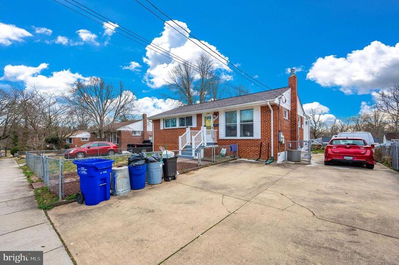 2814 Kingswell Dr, Silver Spring, MD 20902