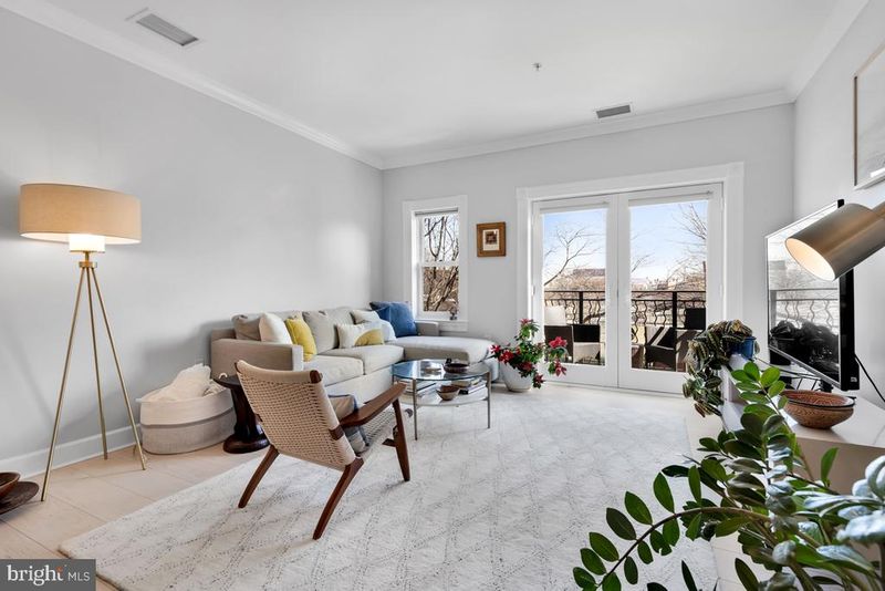 401 13th St NE #307, Washington, DC 20002