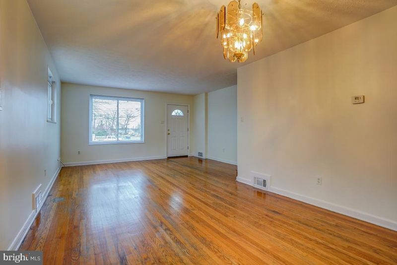 1030 Osage St, Silver Spring, MD 20903