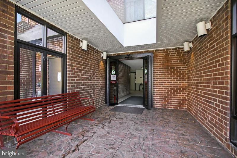15320 Pine Orchard Dr #83-2J, Silver Spring, MD 20906