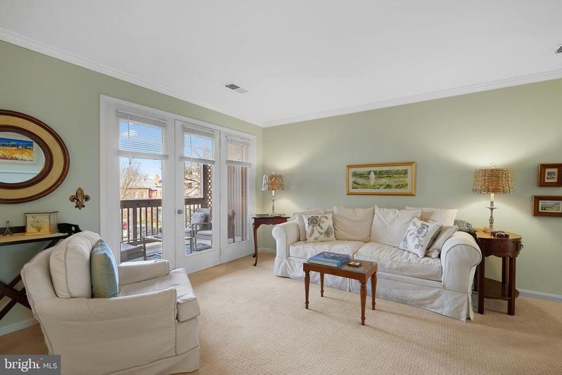 1425 Oronoco St, Alexandria, VA 22314
