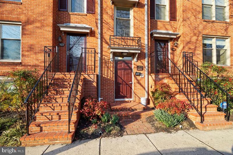 1425 Oronoco St, Alexandria, VA 22314