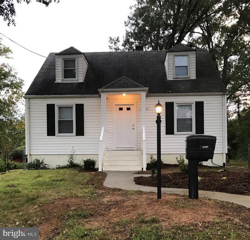 4004 74th Pl, Hyattsville, MD 20784