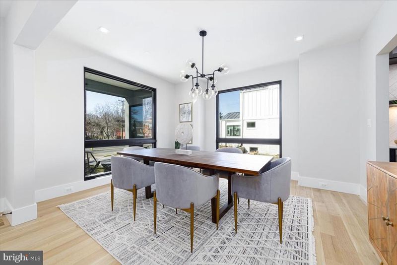 643 23rd St S, Arlington, VA 22202