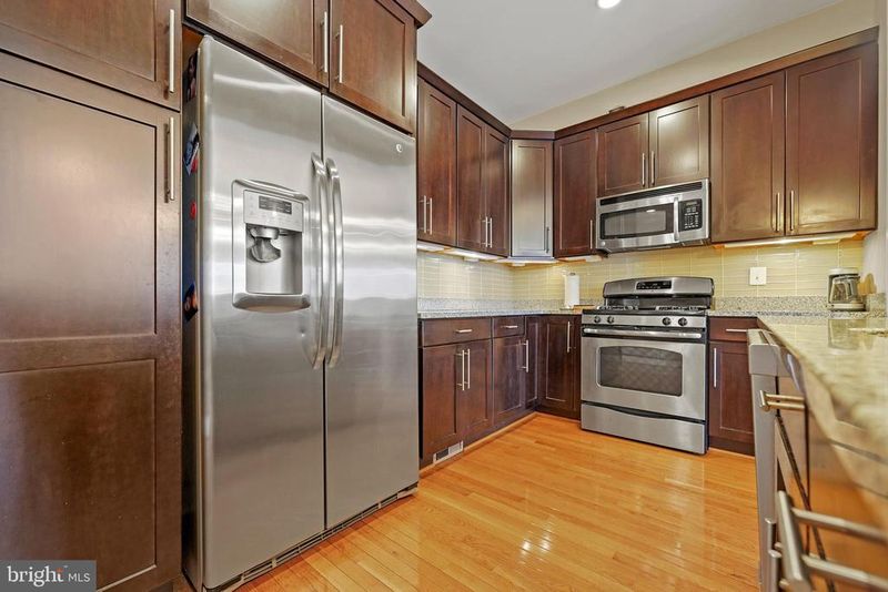 8805 Courts Way, Silver Spring, MD 20910