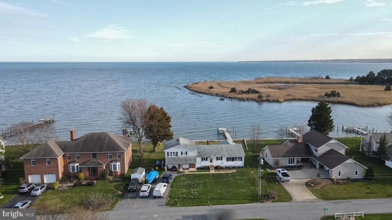 807 Bay View Dr, Deale, MD 20751