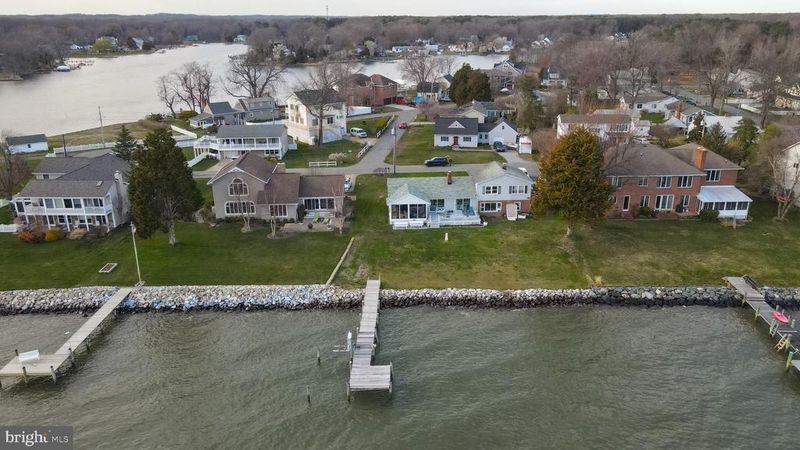 807 Bay View Dr, Deale, MD 20751
