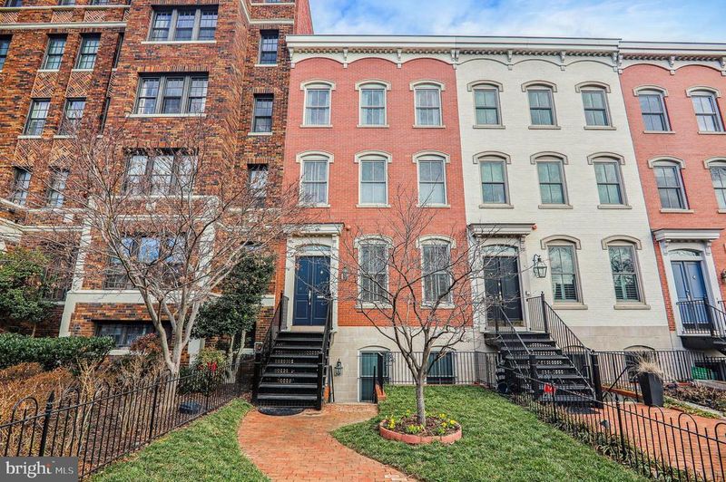 648 Massachusetts Ave NE, Washington, DC 20002