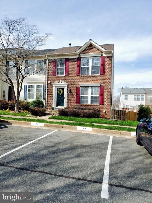4940 Marshlake Ln, Dumfries, VA 22025