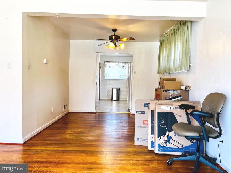 403 Dennis Ave, Silver Spring, MD 20901