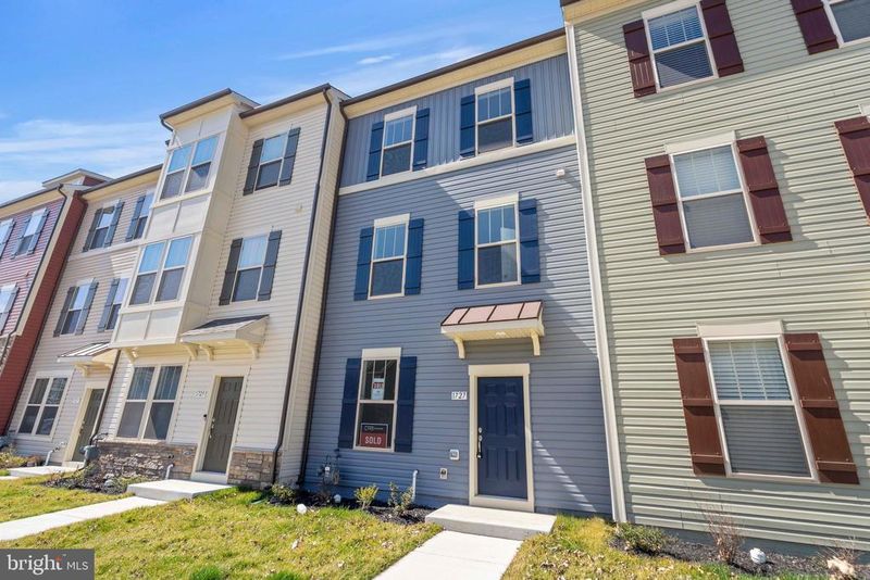 1727 Evansberry Dr, Frederick, MD 21701