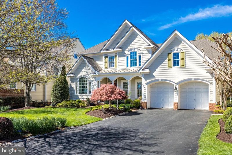 8174 Snead Loop, Gainesville, VA 20155