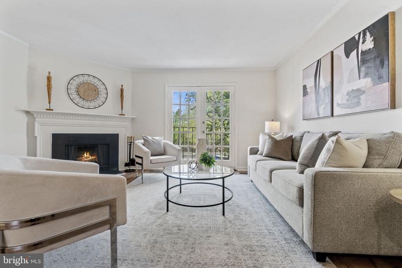 6705 Washington Blvd #B, Arlington, VA 22213