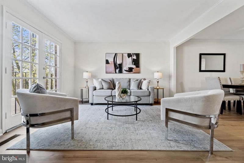 6705 Washington Blvd #B, Arlington, VA 22213