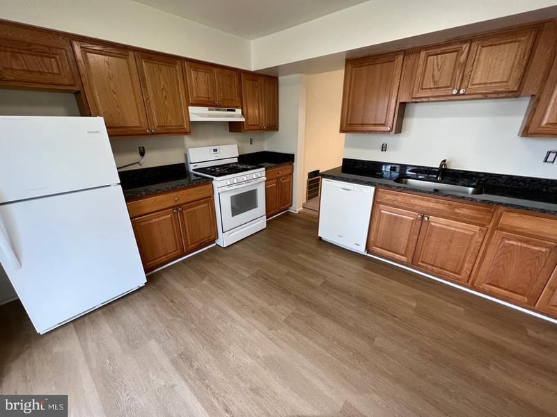 7520 Indian Hills, Derwood, MD 20855