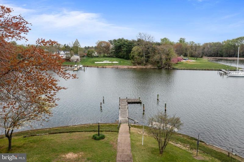 786 N Holly Dr, Annapolis, MD 21409