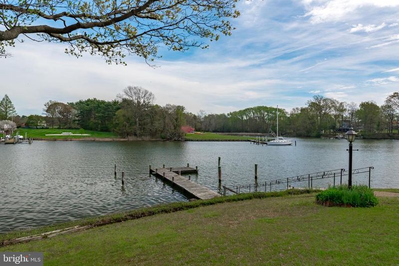 786 N Holly Dr, Annapolis, MD 21409