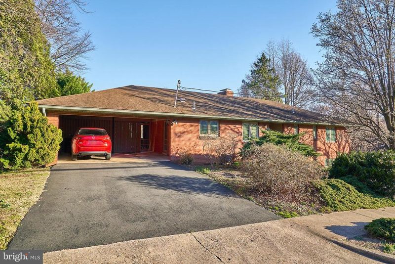 2509 Quincy St, Arlington, VA 22207