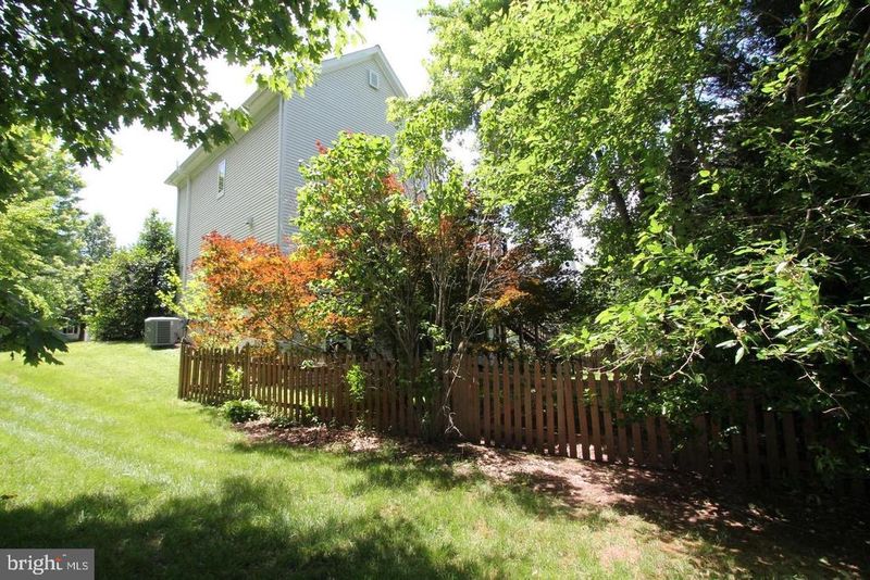 12360 Corncrib Ct, Bristow, VA 20136