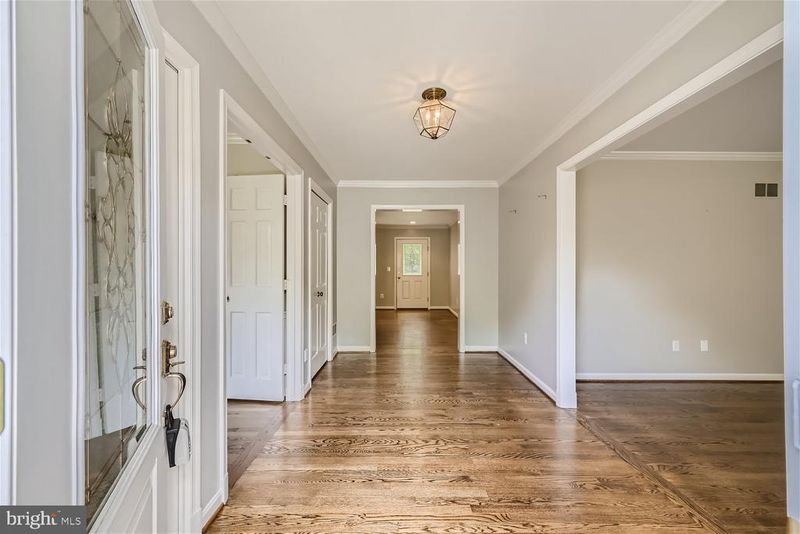 15014 Spring Meadows Dr, Germantown, MD 20874